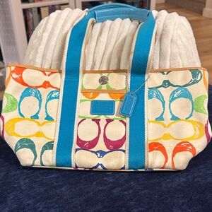 Coach Poppy Signature Canvas Tote – Multicolor C Print – Y2K Vintage